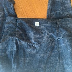 Vuori leggings black camo size L